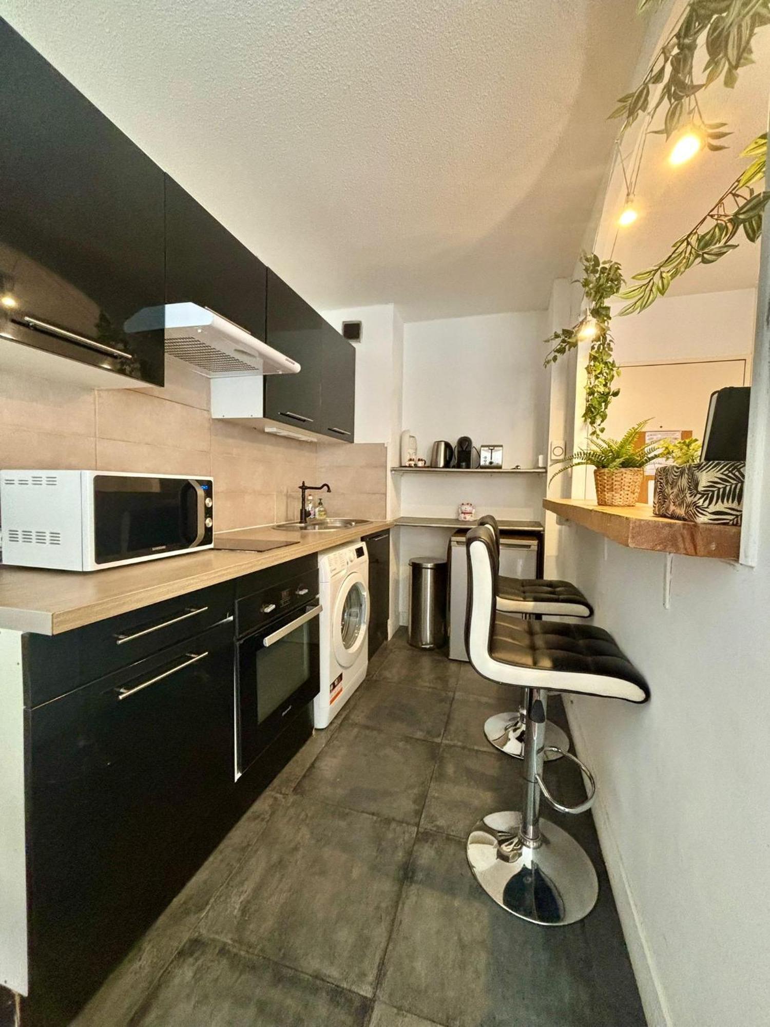 Le Petit Thai 2 Pieces Zen Centre Apartment